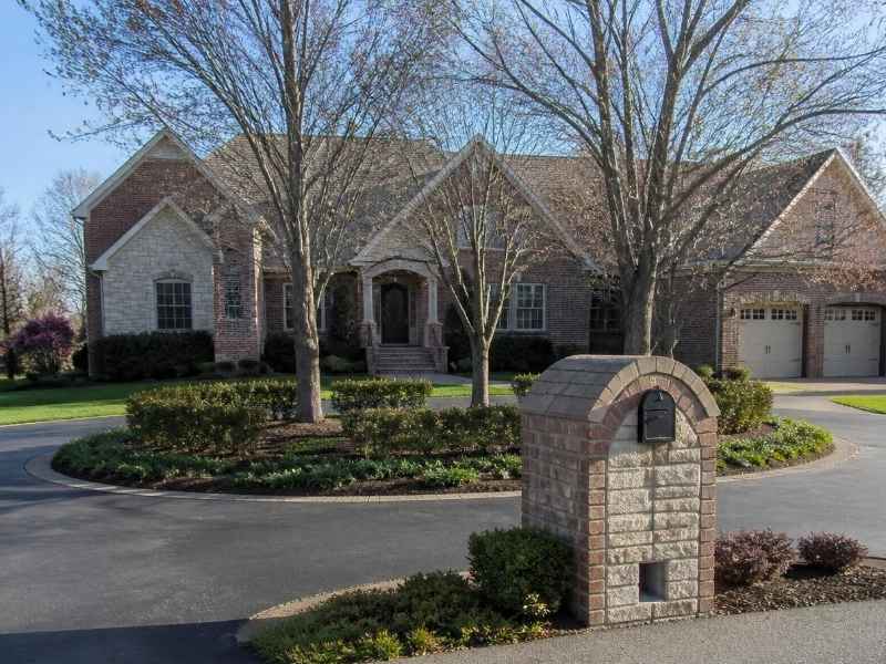 masonry mailbox center island huntsville - Huntsville Brick Stone Brick and stone masonry mailbox beside a landscaped driveway center island in Huntsville